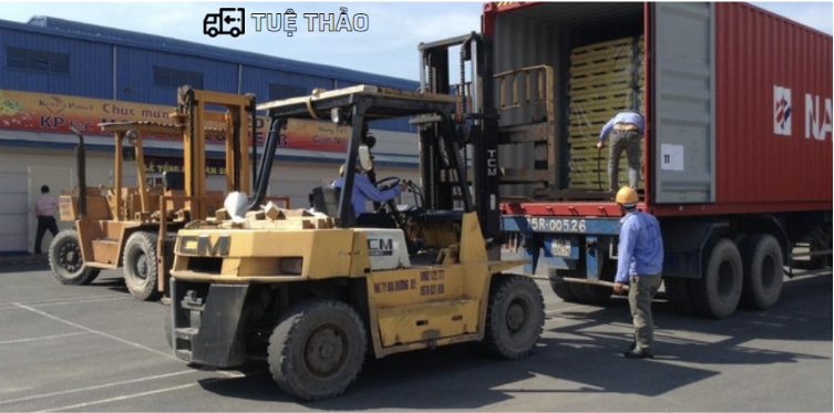 gỡ hàng từ container - chành xe hà nội tphcm