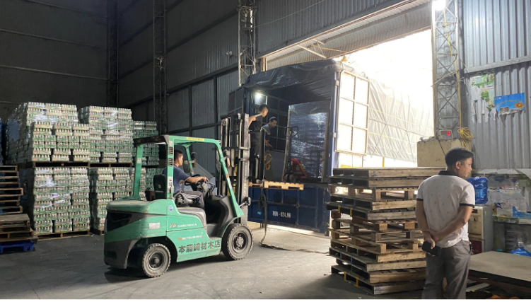 Dịch vụ bốc xếp hàng miễn phí tại Hương Quân Logistics