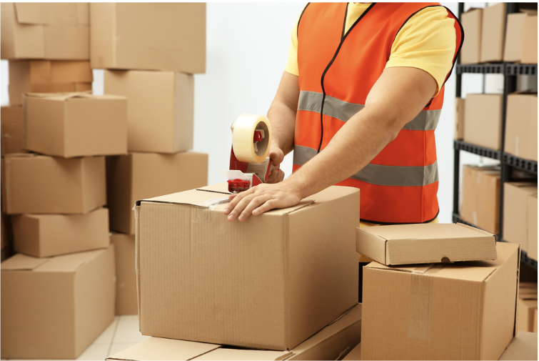 Khách hàng nên chọn loại thùng carton tùy theo số lượng và kích thước hàng gửi đi Bình Phước (ảnh: Internet)