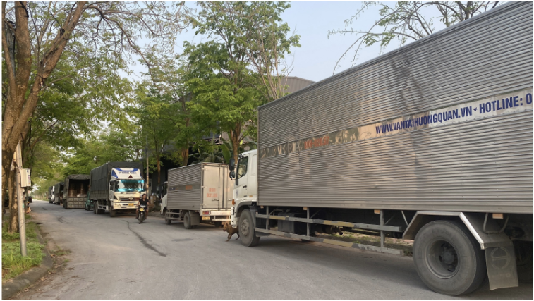 Đội xe tải gửi hàng đi Nha Trang của Hương Quân Logistics