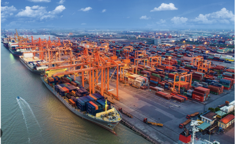Cảng Hải Phòng - ảnh chụp từ trên cao (internet)
