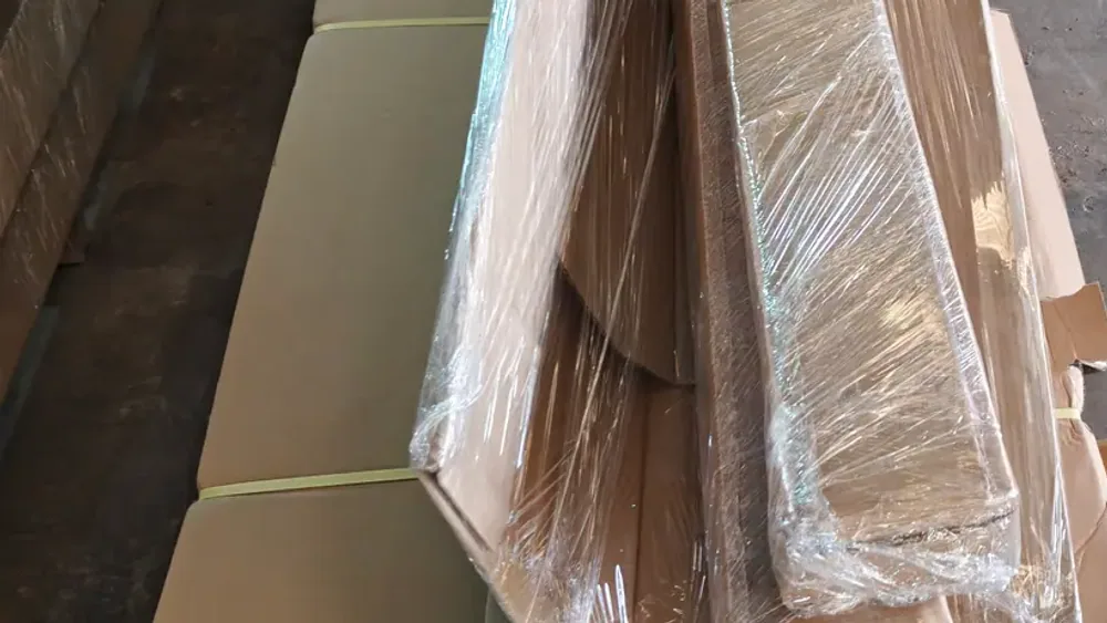 Bao bì kiện hàng bị rách