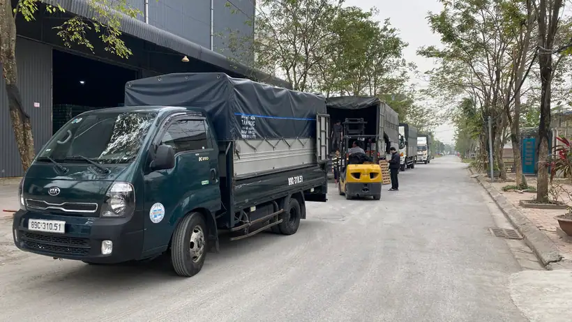 Thuê xe gửi hàng từ Nam ra Bắc
