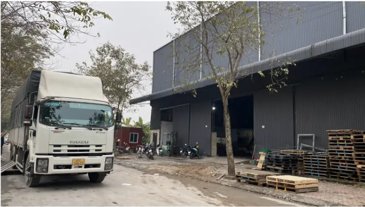 Kiểm đếm hàng trong quá trình giao nhận Hà Nội Sài Gòn