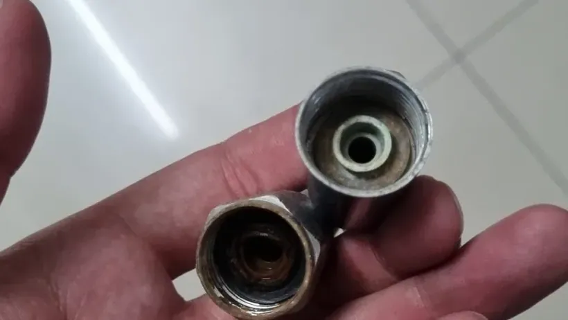 Chi tiết niêm phong dùng để kiểm soát hàng hóa