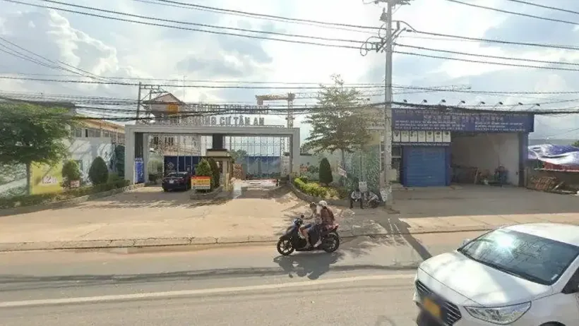 Đường vào khu vực giao nhận hàng công nghiệp