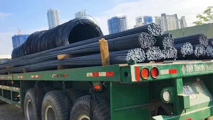 Hoạt động khai thác và vận chuyển hàng hóa tại kho