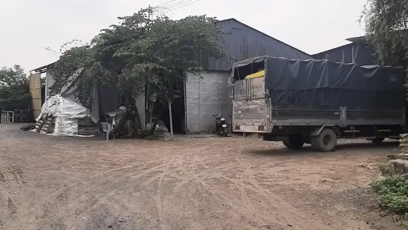 Xe tải thực tế tại khu vực bãi tập kết